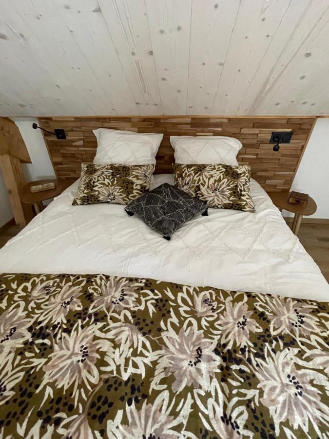 Chambres D'Hotes Les Chambres D'Elsa Альб'є-Монрон Екстер'єр фото